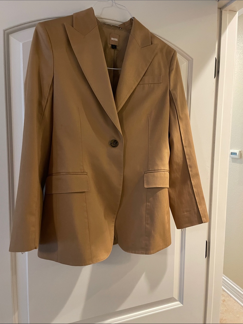 Boss Women's Tan Single-Button Blazer
